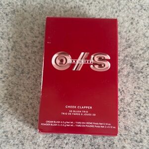 ONE/SIZE Cheek Clapper 3D Blush Trio - Bold Red